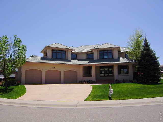 2058 Navajo Trl, Lafayette, CO 80026 2058 Navajo Trl, Lafayette, CO 80026