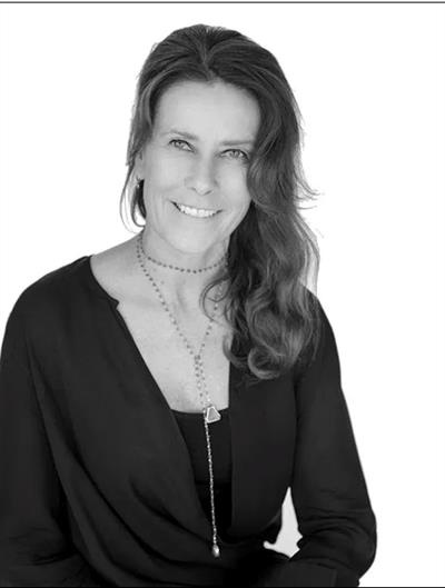 Audrey Hoholik