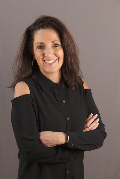 Joanne Mattern