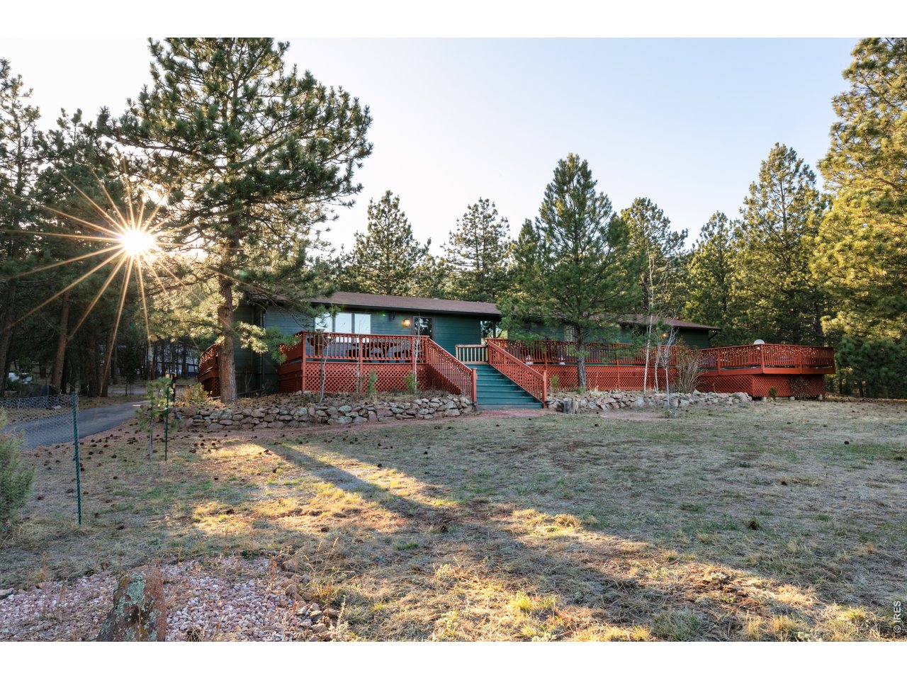 100 Cherokee Rd, Lyons, CO 80540